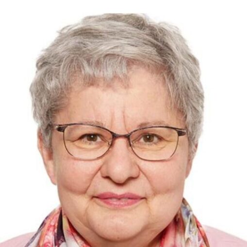 Anna Gossen +